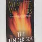 Minette Walters : The tinder box - pikkukuva 1