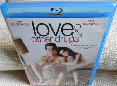 Love & Other Drugs [Blu-ray + DVD]