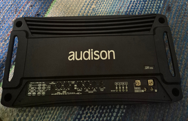 Vahvistin Audison SR1Dk