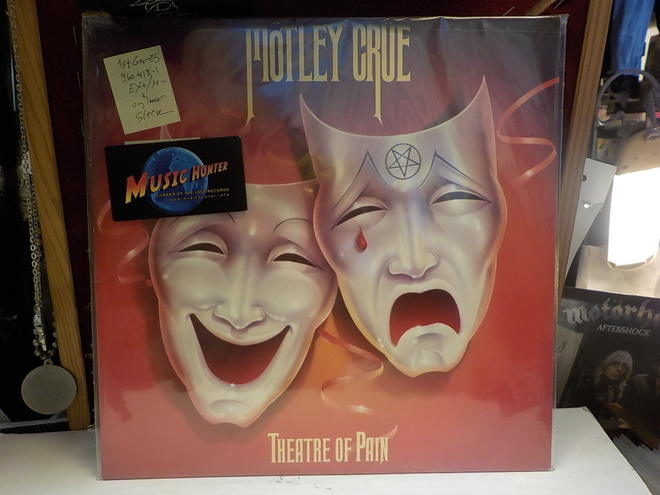 MÖTLEY CRUE - THEATRE OF PAIN 1ST GER-85 EX+/M-