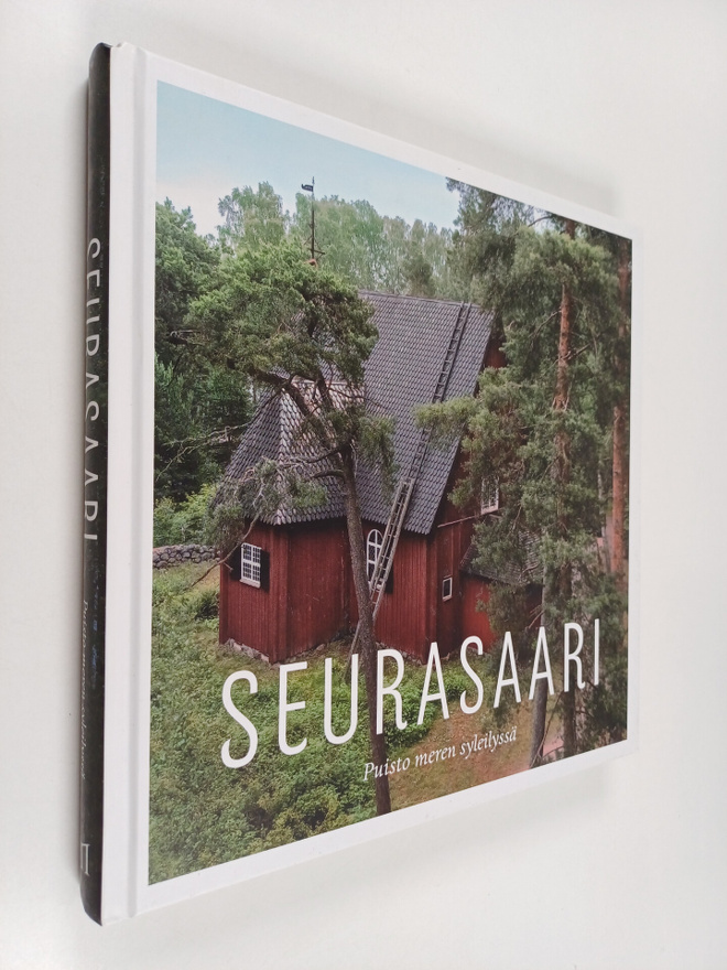 Seurasaari : puisto meren syleilyssä