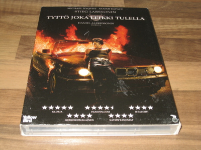 Tyttö Joka Leikki Tulella dvd