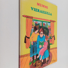Laila Niukkanen : Mummi vierailulla - pikkukuva 1