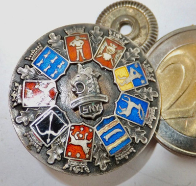 Ruuvimerkki SNY Poliisi Nimismiesyhdistys Hopeaa 1958 KOMEA