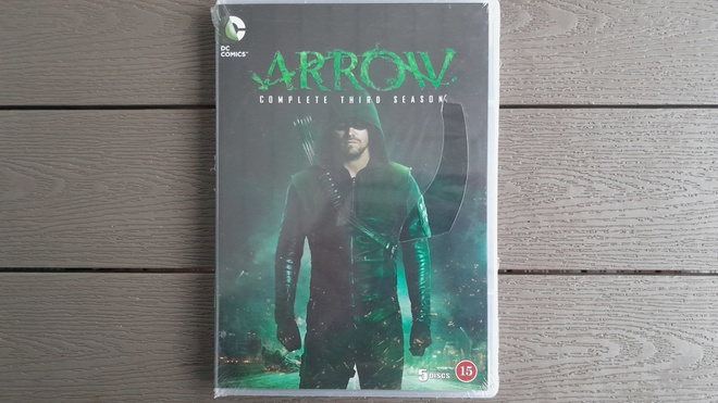 DVD: Arrow, 3 Kausi. 5xDVD (2014-2015).  UUSI AVAAMATON