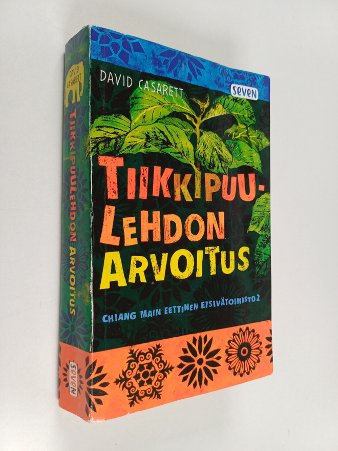 David Casarett : Tiikkipuulehdon arvoitus