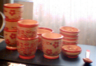 Puukupit (6) alustat (6) lusikat (2) ja kulho - venäläiset