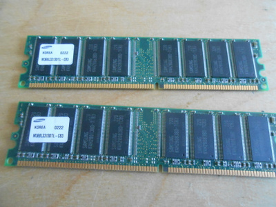 Samsung Korea 0222, M368L3313DTL-CB3 muisti.