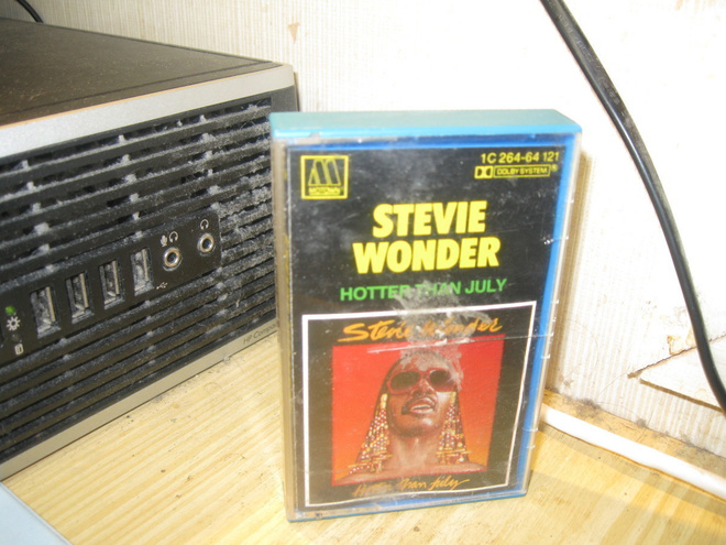 STEVIE WONDER: HOTTER THAN JULY C-kasetti