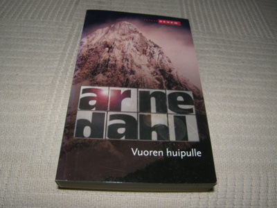 Arne Dahl Vuoren huipulle   -pok