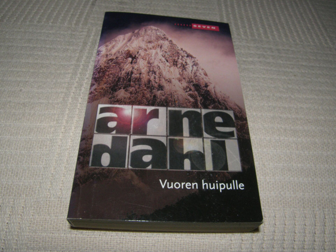 Arne Dahl Vuoren huipulle   -pok