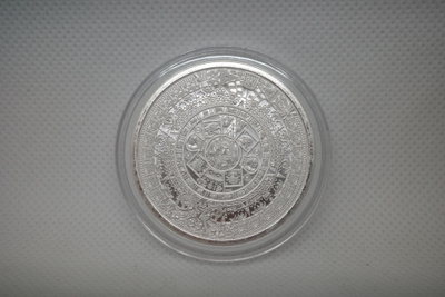 Aztec Calendar 1oz hopeakolikko