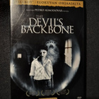 Pedro almodovar esittää The Devil's Backbone - pikkukuva 1