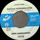 ERKKI JUNKKARINEN: Ruusuja hopeamaljassa * Hope… * FIN 1975 - pikkukuva 1