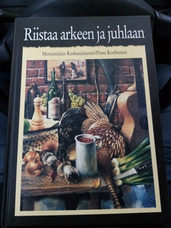 KORHONEN  :  RIISTAA ARKEEN JA JUHLAAN