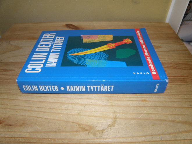Colin Dexter Kainin tyttäret (nidottu)