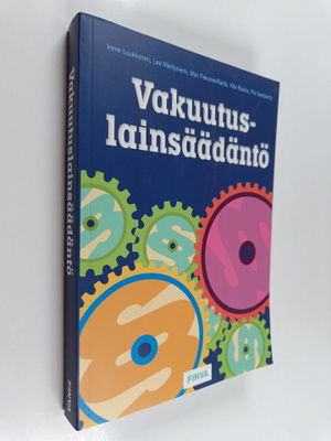 Irene Luukkonen ym. : Vakuutuslainsäädäntö