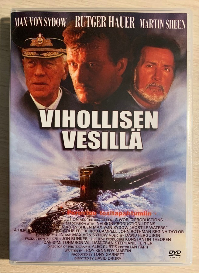 Vihollisen vesillä (1997) Rutger Hauer & Martin Sheen