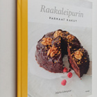 Maria Lönnqvist : Raakaleipurin parhaat kakut - pikkukuva 1