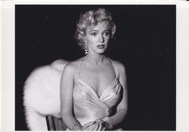 Marilyn Monroe, 1953 by Phil Stern . filmitähti.  e156