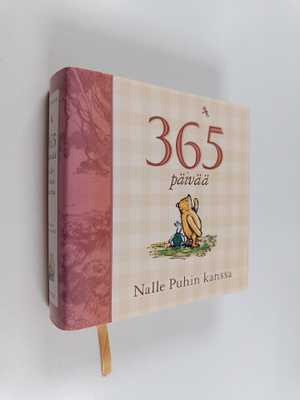 A. A. Milne : 365 päivää Nalle Puhin kanssa