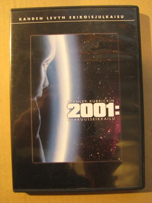 2001 : AVARUUSSEIKKAILU ( Keir Dullea )