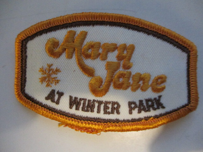 KANGASMERKKI MARY JANE AT WINTER PARK