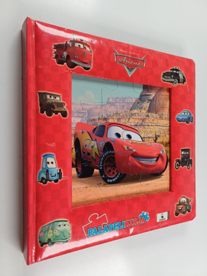 Walt Disney ym. : Autot - palapelikirja