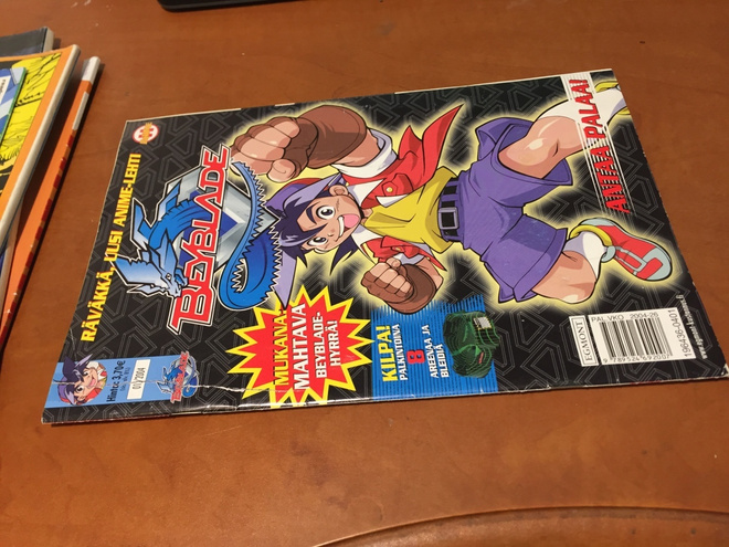 BEYBLADE LEHTI 1/2004 ENSIMMÄINEN NUMERO
