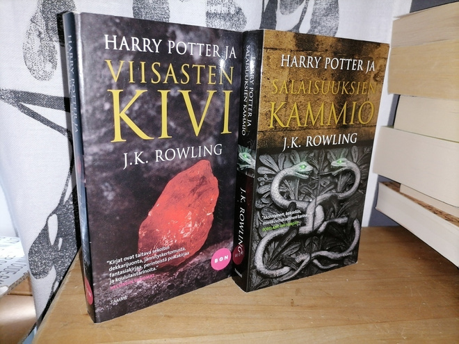 J. K. Rowling - Harry Potter I-II - Kaksi kirjaa