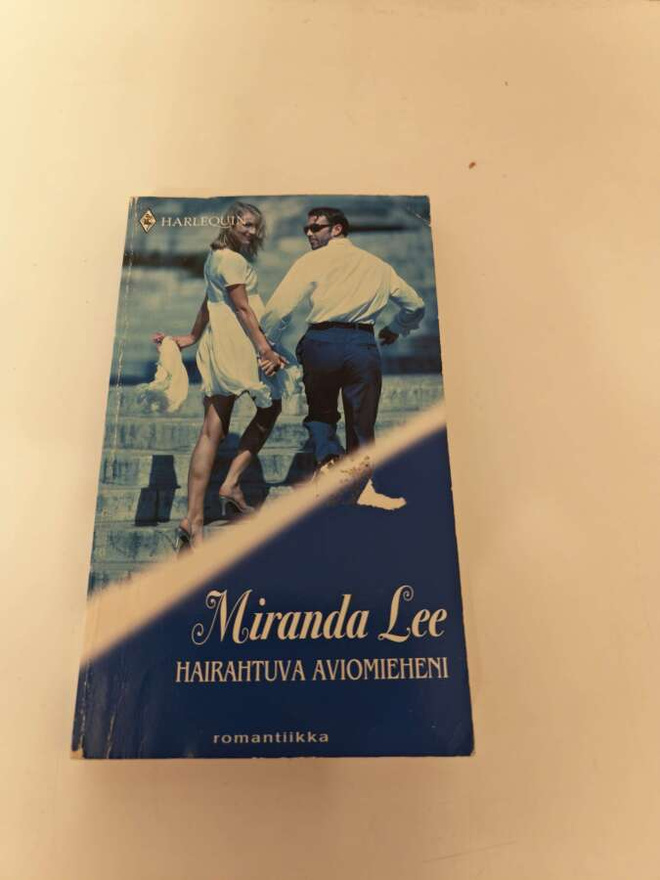 Miranda Lee; Hairahtuva aviomieheni (Romantiikka)