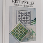 Inga Bergfeldt : Ristipistoja ruutuina ja raitoina - pikkukuva 1