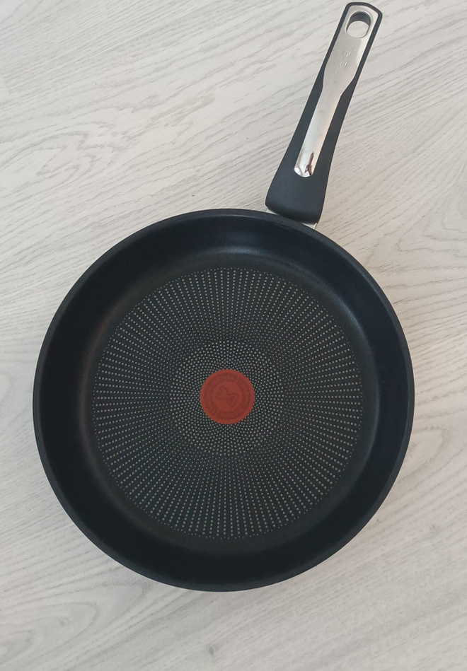 Tefal paistinpannu 29cm (ovh 69€)