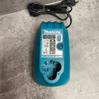 Akkulaturi Makita DC10WA, 7.2-12 V MAX Li-ion - pikkukuva 1