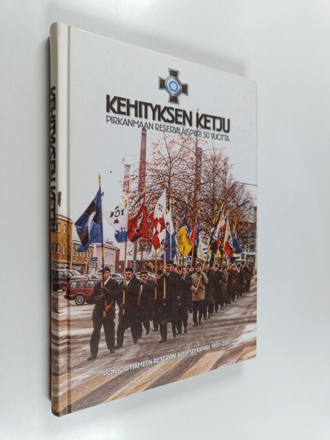 Pekka Ruusukallio : Kehityksen ketju - Pirkanmaan reservi...