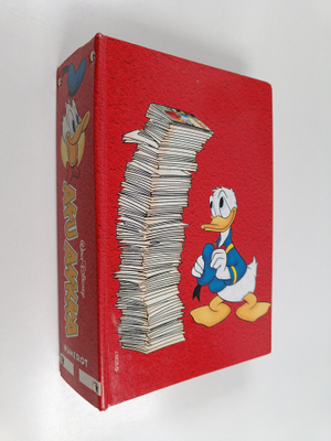 Walt Disney : Aku Ankka puolivuosikerta 2001 (nrot 1-25)