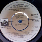 THE FOUR SEASONS :: THE FOUR SEASONS STORY :: VINYYLI 7"1976 - pikkukuva 3