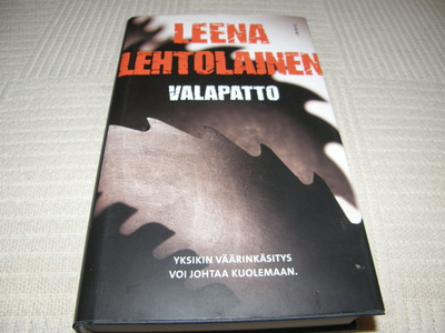 Leena Lehtolainen Valapatto -sid