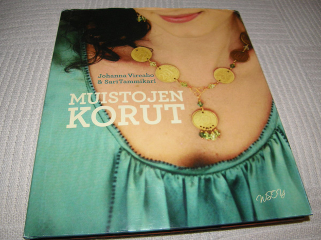 Vireaho - Tammikari Muistojen korut  -sid