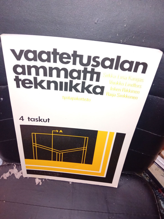 Vaatetusalan ammattitekniikka 4 taskut