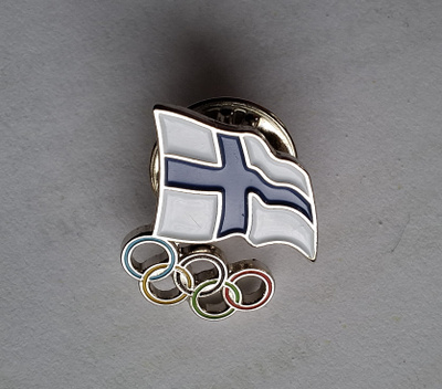 Suomenlippu pinssi Pariisin kesäolympialaiset