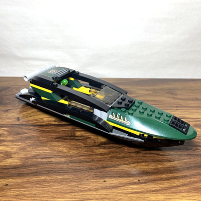 LEGO Marvel Super Heroes Speedboat + poiju