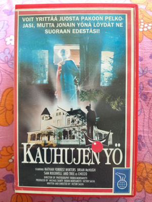 "KAUHUJEN YÖ" ("Clownhouse", O: VICTOR SALVA ! !)