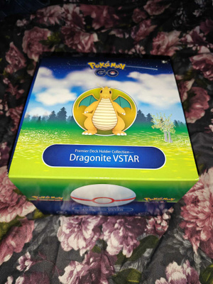 Pokémon GO Premier Deck Holder Collection—Dragonite VSTAR