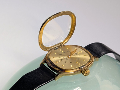 Cardinal Deluxe Quartz (sokean kello)