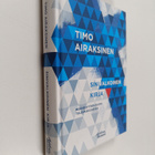 Timo Airaksinen : Sinivalkoinen kirja : menneisyyden Suom... - pikkukuva 1