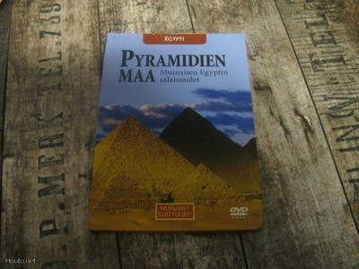 Pyramidien maa (DVD)