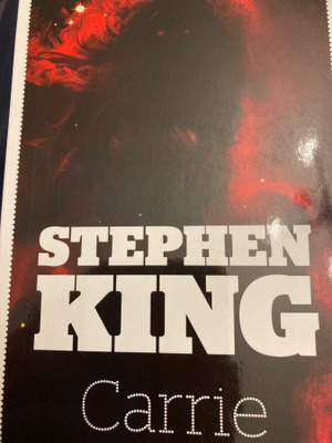 STEPHEN KING: CARRIE