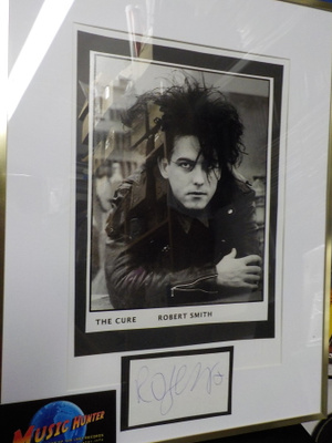 THE CURE TAULU ROBERTIN NIMMARILLA
