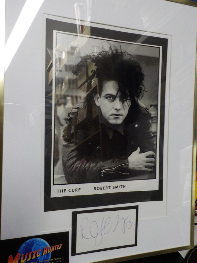 THE CURE TAULU ROBERTIN NIMMARILLA